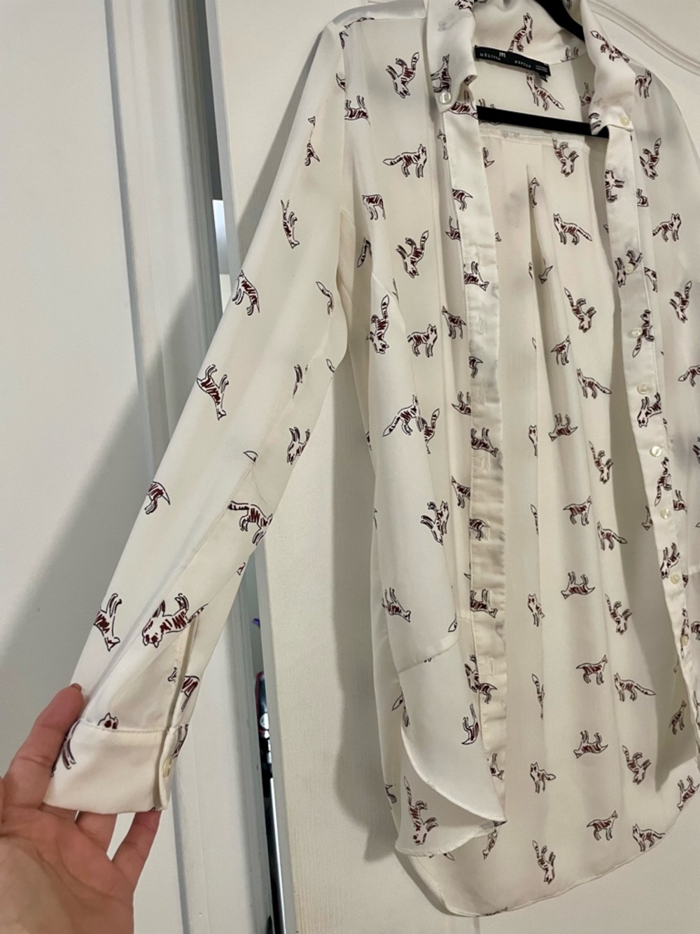 MELISSA NEPTON White Blouse with Fox Print Size Medium